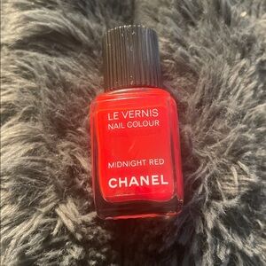 Chanel Nail Midnight Red